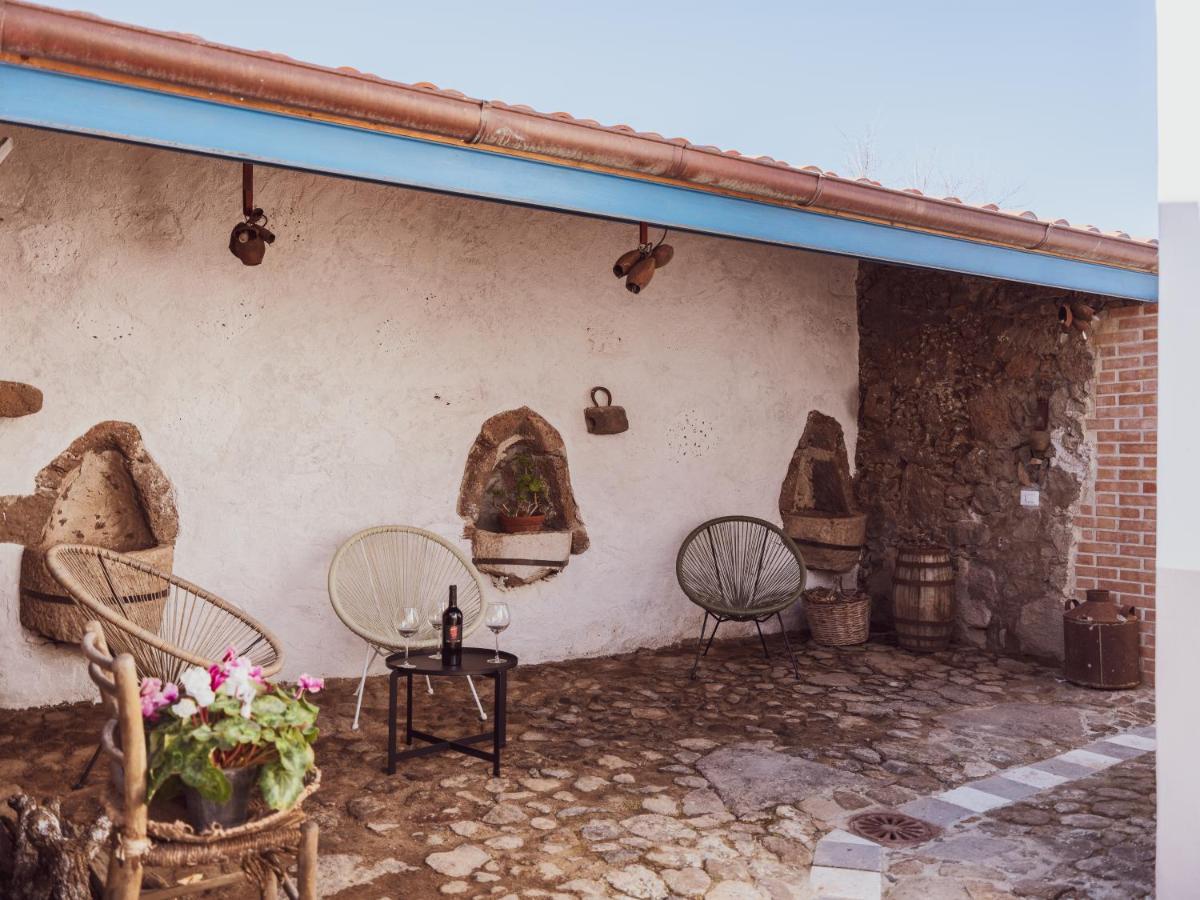 Binzas Betzas Agriturismo Sedilo 外观 照片